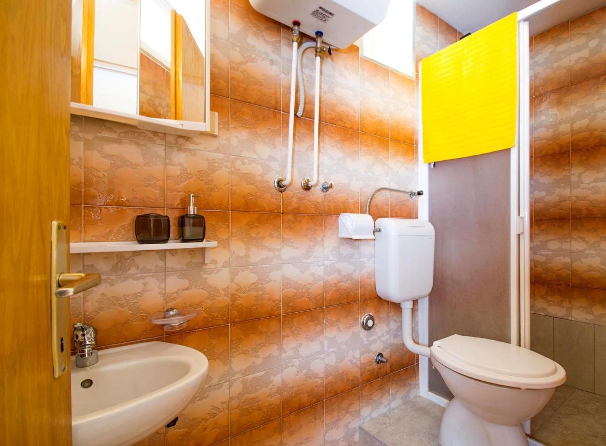 Apartments Lina 2023 拉巴克 外观 照片