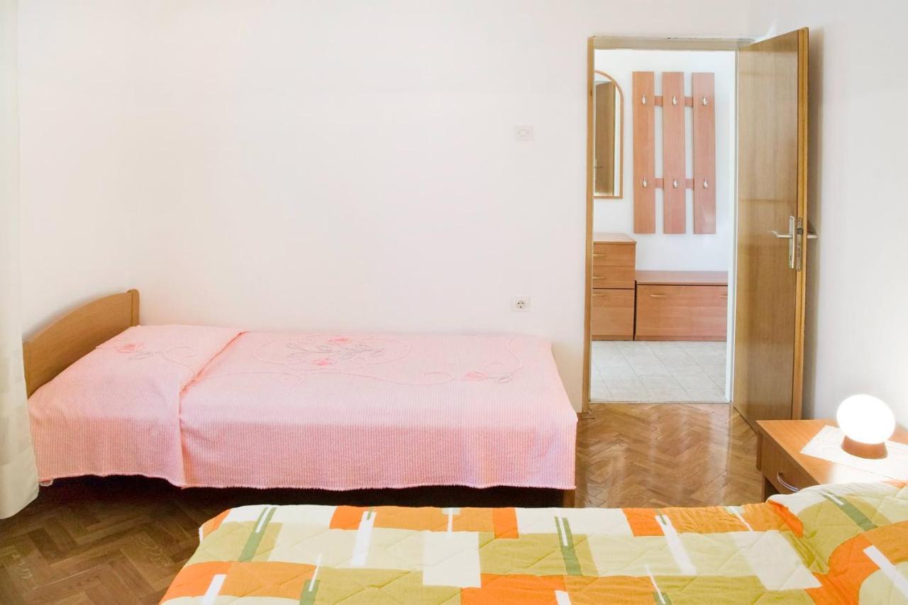 Apartments Lina 2023 拉巴克 外观 照片
