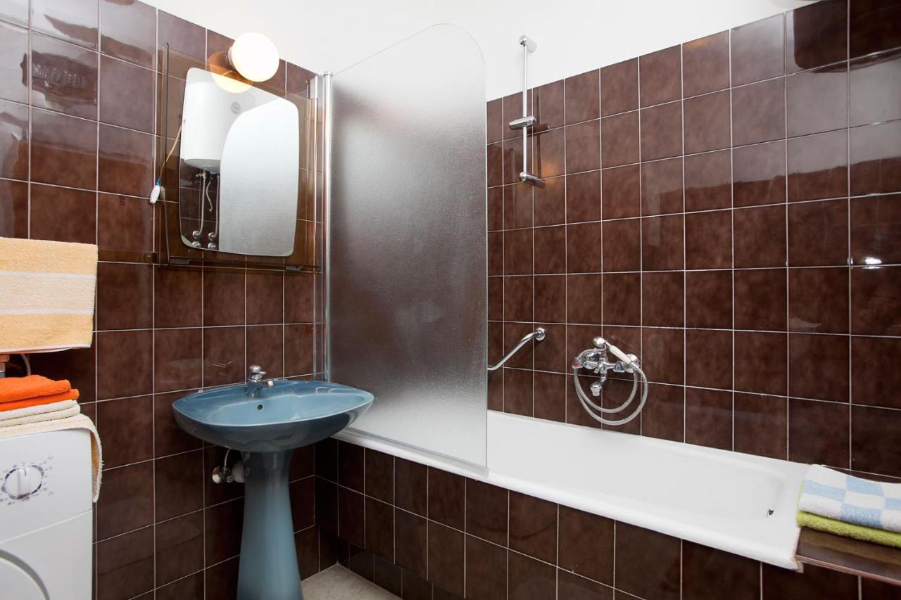 Apartments Lina 2023 拉巴克 外观 照片