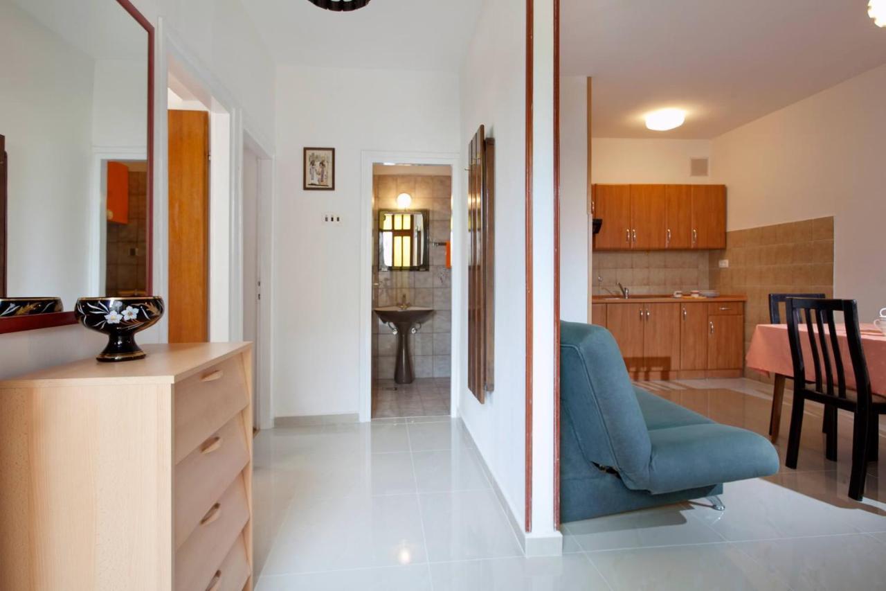 Apartments Lina 2023 拉巴克 外观 照片