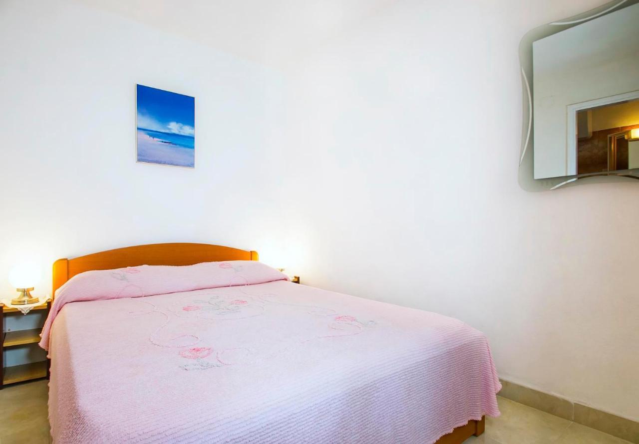 Apartments Lina 2023 拉巴克 外观 照片